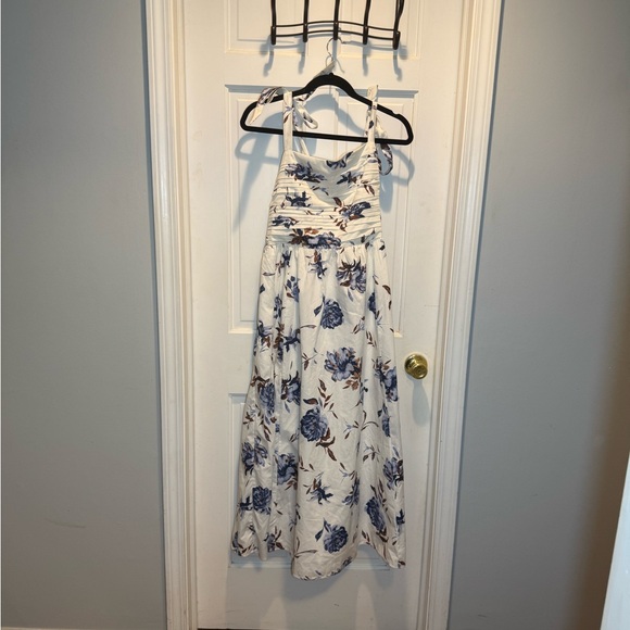 Abercrombie & Fitch | Dresses | Af Emerson Tiestrap Maxi Dress With Pockets  Adjustable Straps | Poshmark